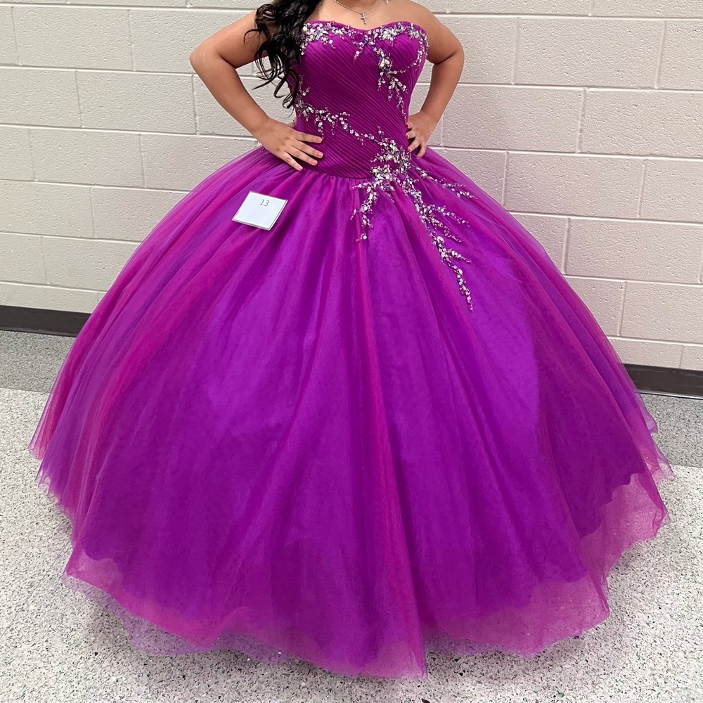 Beautiful Purple dress for pageants or Quinceañera